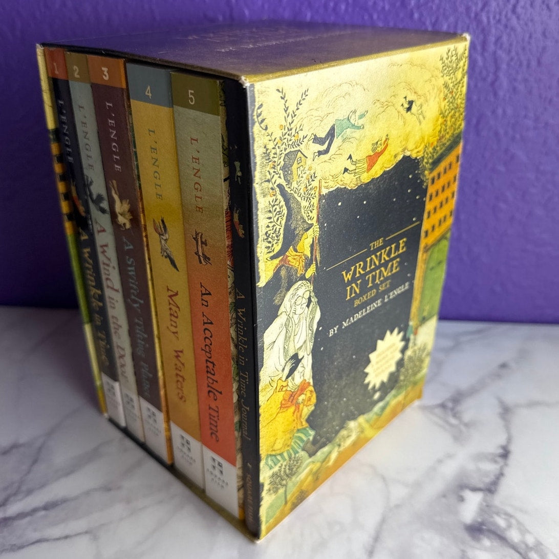 The Wrinkle in Time Boxed Set 5 Books Exclusive Journal Madeleine L'Engle Series