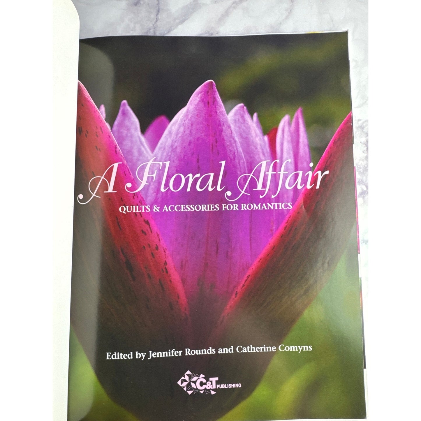 A Floral Affair Quilts Accessories Romantics Sewing Pattern Book Vintage 2003